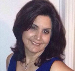 Marzieh Rostam, bába, szülésznő